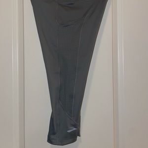 Brooks Cropped Compression Legging Capri